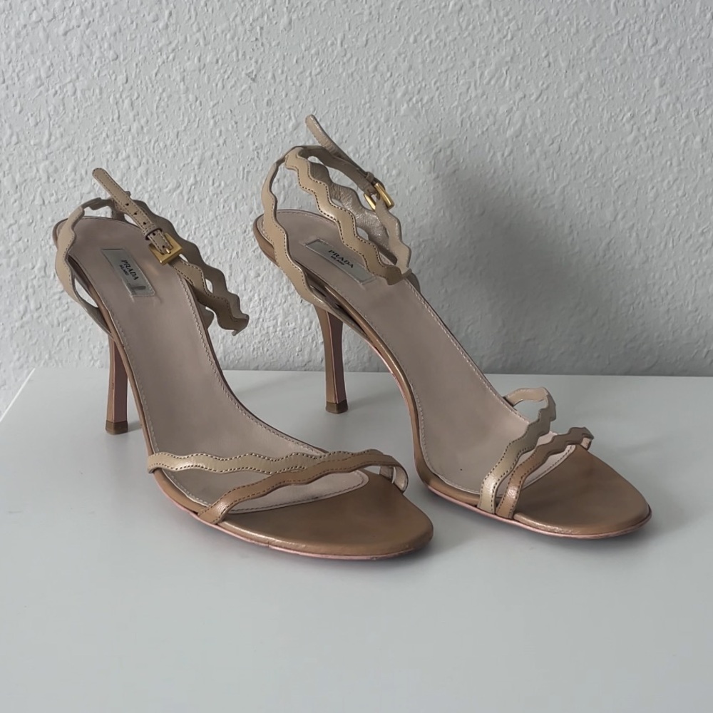 Vintage Prada Nude Two-Toned Heels EU 39 1/2